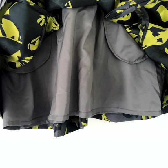 Banana Republic Gray Bold Print Skirt NWT - Picture 3 of 7